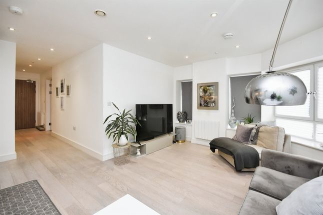 1-bed flat on 9, Library House, New Road, Brentwood, £210,000