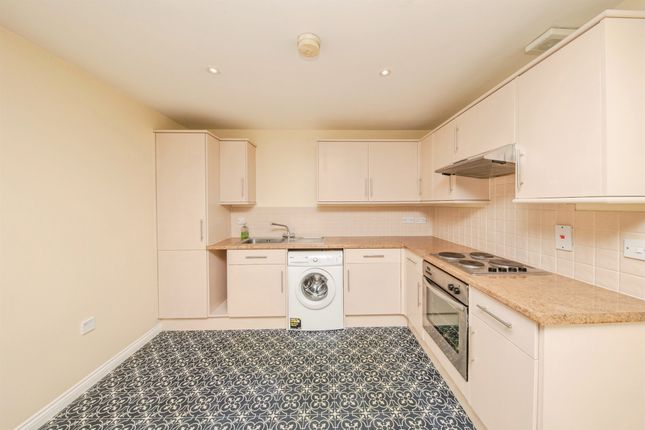 Flat 8, Croft Court, Gregory Street, Sudbury photo 4