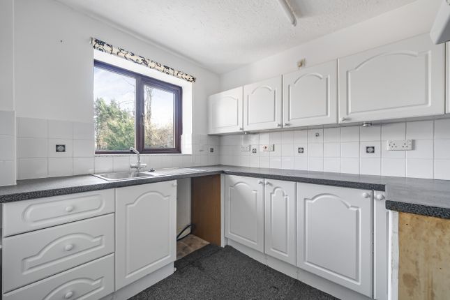 15, Kingcome Court, Buckfastleigh photo 3