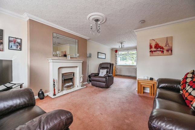 6, Derwent Close, Merseyside photo 3