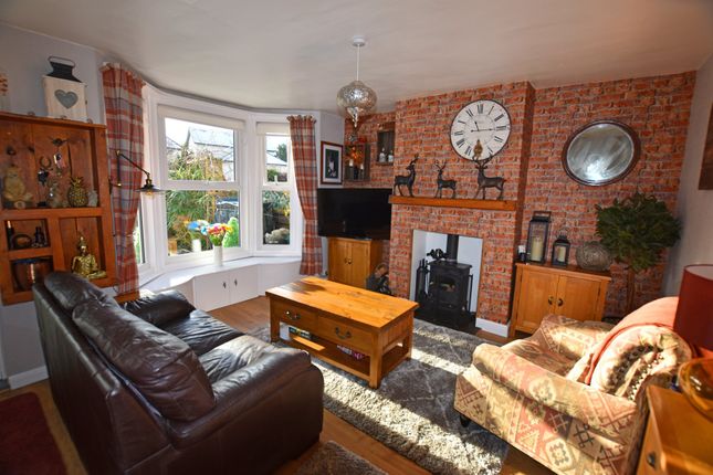 Terraced house for sale in Avenue Road, Scarborough