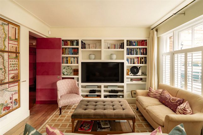 2,, Venner House, Belgravia photo 2