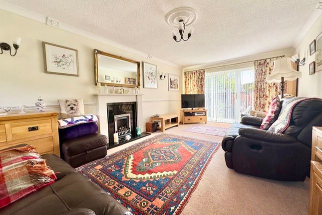 21, Buckingham Road, Louth photo 2