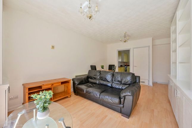 Morden Road, South Wimbledon photo 2