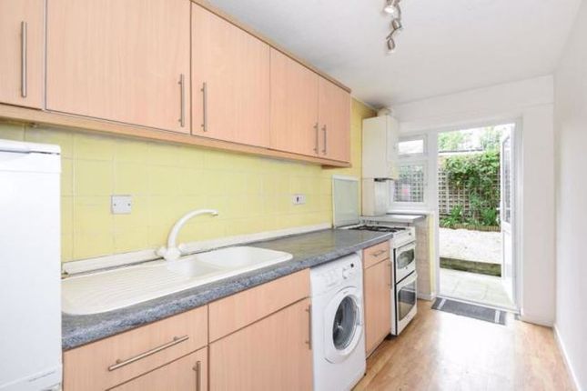 19, Beeton Close, Pinner photo 2