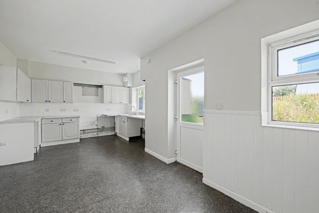 29 Radcliffe Road, Southampton photo 5