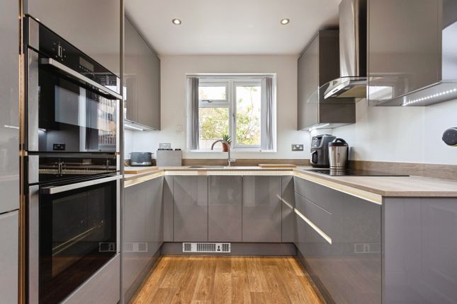 28, Huntingdon Drive, Castle Donington photo 2