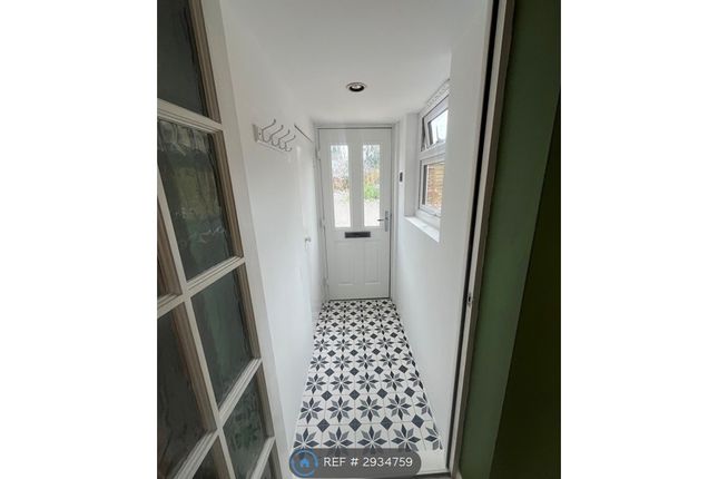 Riley Close, Abingdon photo 3