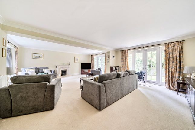 5, Wolds Drive, Orpington photo 4