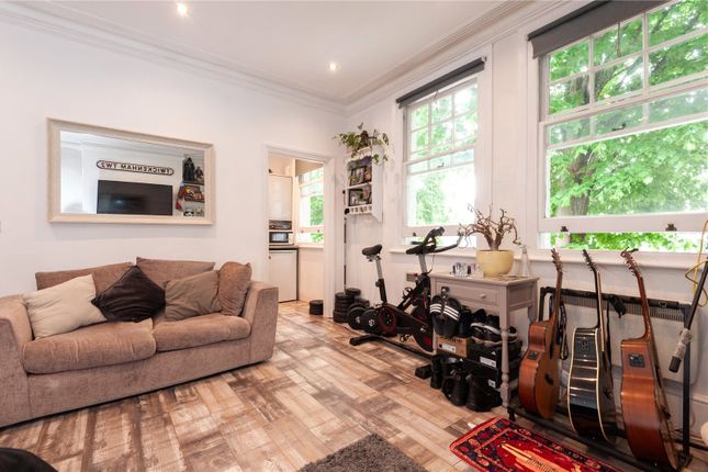 Flat 4, 51, Popes Grove, Twickenham photo 4