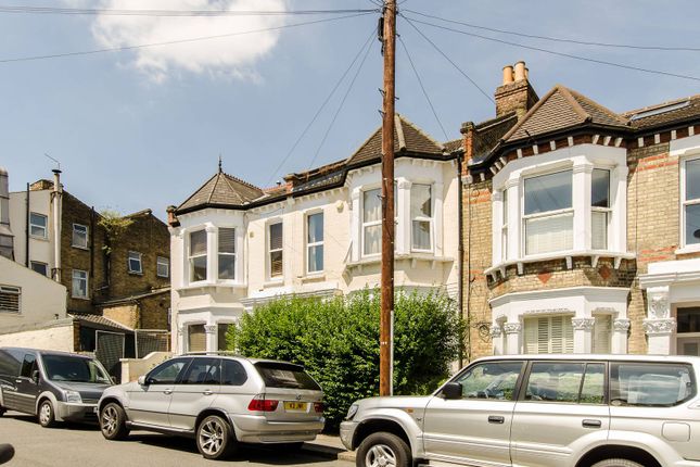 Thumbnail Flat to rent in Wimbart Road, Brixton Hill, London