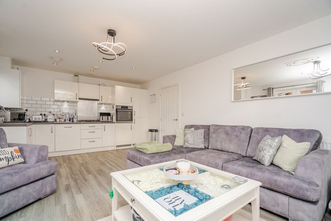 Flat Flat 6, 23, Galapagos Grove, Milton Keynes photo 4