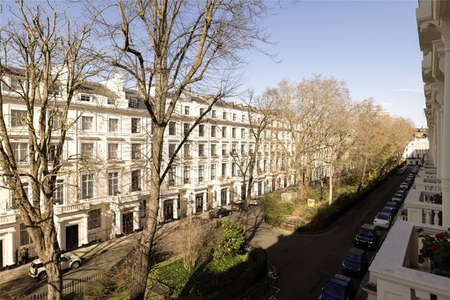Flat C, 40, Queen's Gardens, London photo 3
