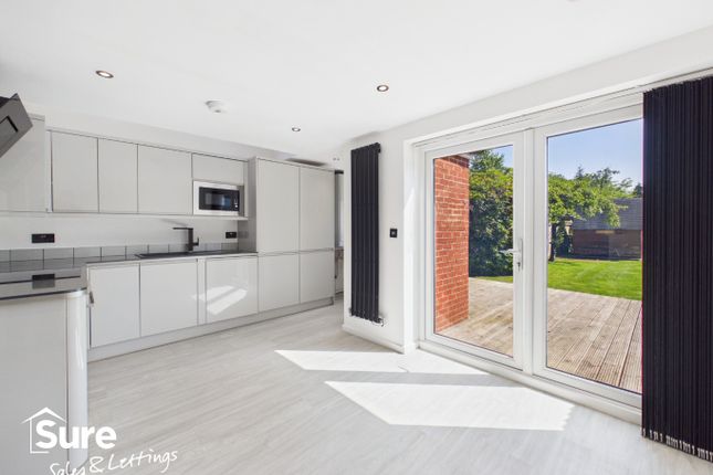 98A, Mount Pleasant Lane, St. Albans photo 5