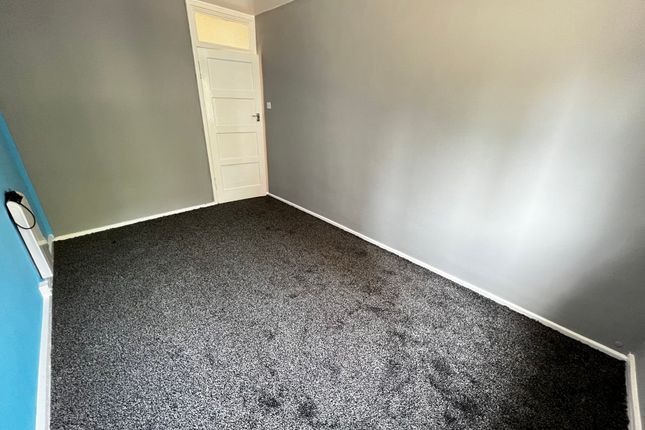 24, Graiseley Street, Wolverhampton photo 5