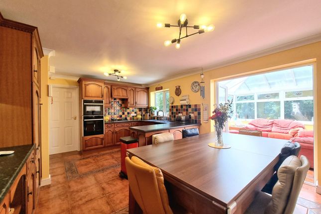 19 Briary Way, Bridgend photo 2