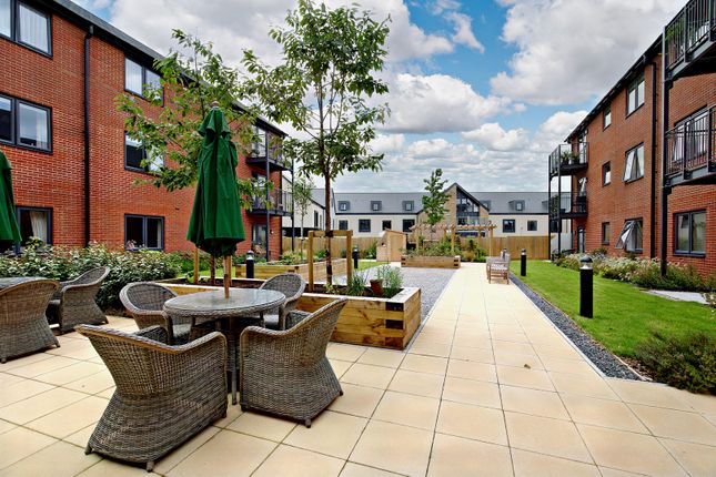 Flat for sale in Pym Court Bewick Avenue, Topsham, Exeter