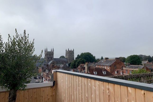 Flat 5, The Penthouse, Meyson House, The Square, Wimborne photo 4