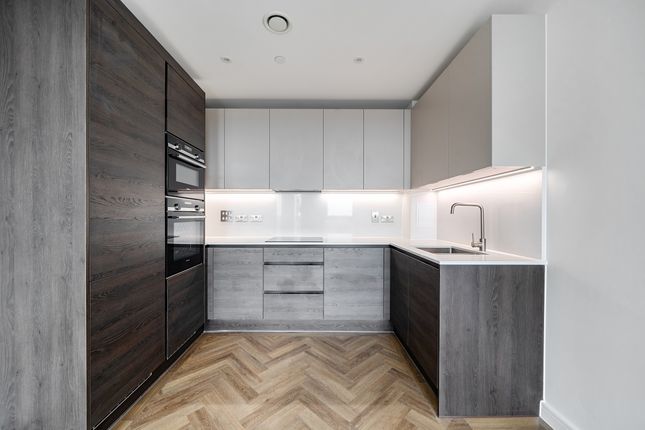 33, Baybrooke House, 41 Denmark Road, London photo 5
