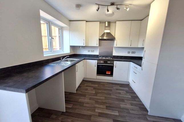 4, Railton Close, Coventry photo 2