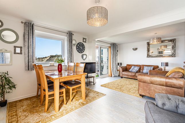 Flat 14, Glan Hafren Maes-Y-Coed, Barry photo 5