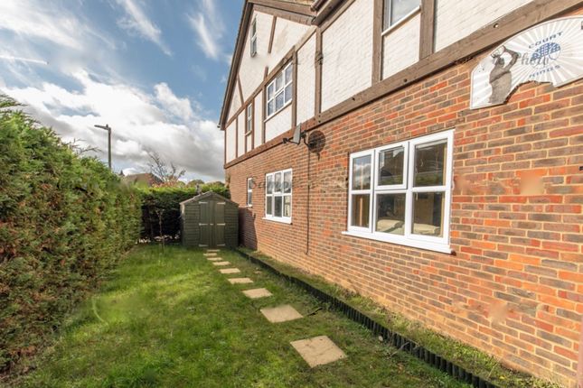 Detached house for sale in The Hedgerow, Weavering, Maidstone
