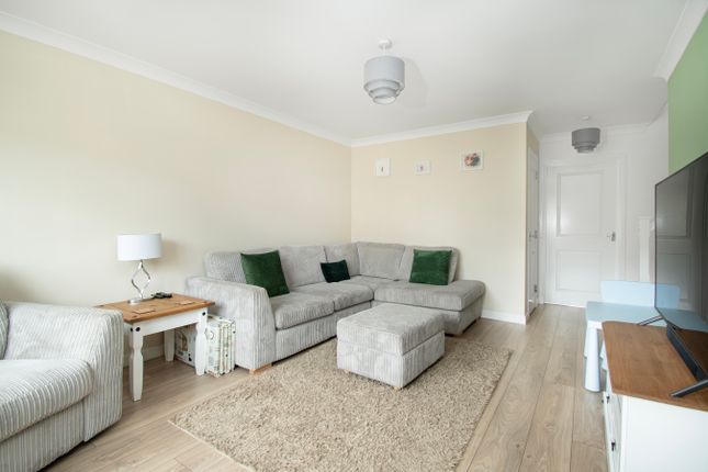 28, Earl Matthew Avenue, Arbroath photo 3