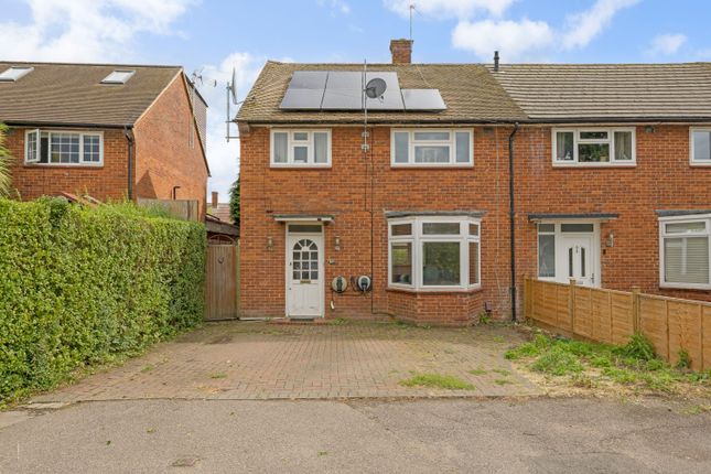 37, Nicoll Way, Borehamwood photo 3