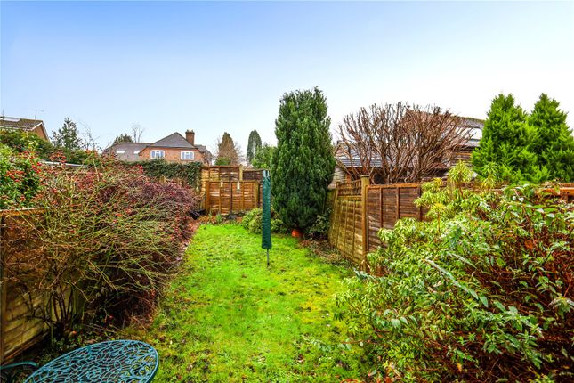 44, Fox Road, Surrey photo 4