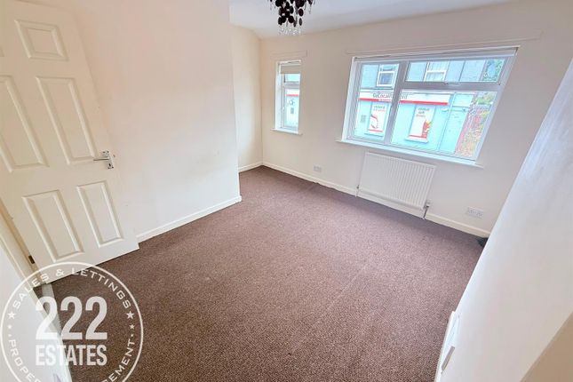 10, Hammond Street, St. Helens photo 5