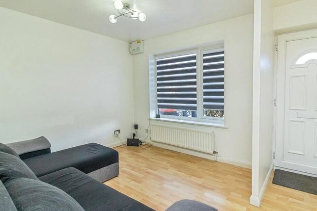 31, Wilsley Pound, Milton Keynes photo 2