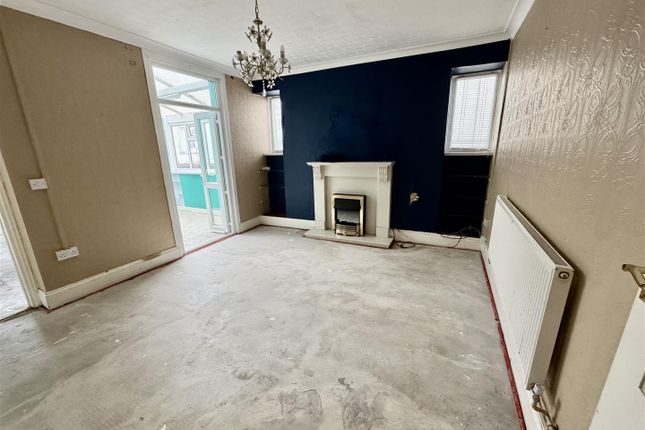 45, Heol Cae Gurwen, Ammanford photo 2