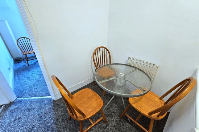 2 Eden Vale, Sunderland photo 5