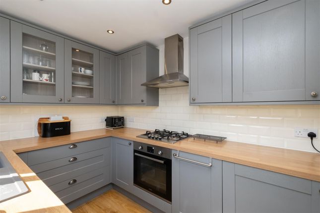 2-bed house on 5, Barley Close, Herne Bay, £325,000