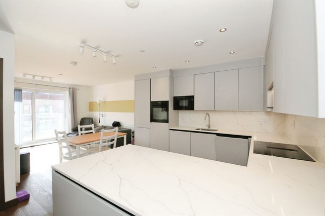511, Avonside House, East Station Road, Peterborough photo 3