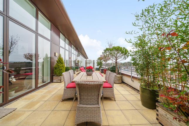 Flat for sale in Screen House, Brewery Square, Dorchester