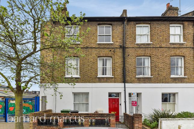 Terraced house for sale in Gayford Road, London