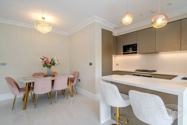 Flat 2, Westbury House, 36, Stoke Road, Cobham photo 3