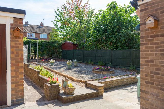 83 Brighton Avenue, Wigston photo 4