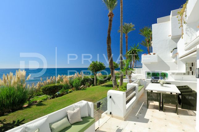 Thumbnail Apartment for sale in Marina Puente Romano, Marbella Golden Mile, Marbella