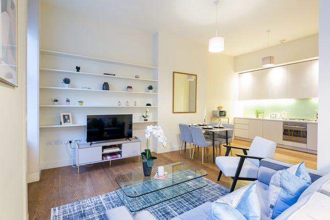 Flat 1, 71, Baker Street, London photo 2