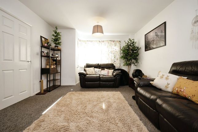 20, Stockwell Furlong, Aylesbury photo 3