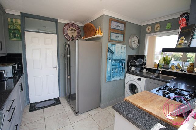 64 Combe Drive, Newcastle upon Tyne photo 5