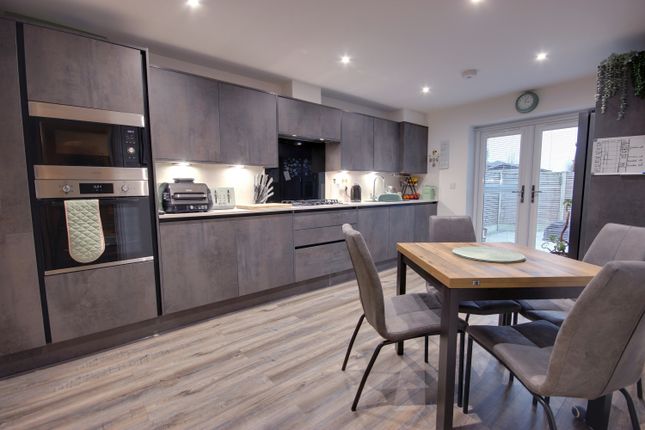 3A, Queensway, Beverley photo 3