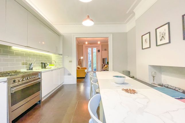 67 Oakley Square, London photo 3