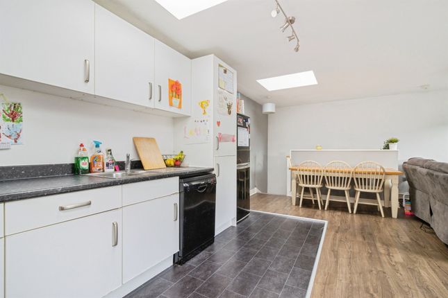 4, Great Tree Court, Paignton photo 4