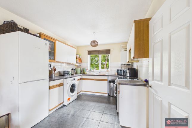 23, Osprey Gardens, Stevenage photo 2