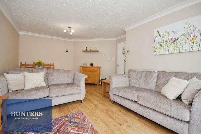 2, The Way, Walton Close, Chesterfield photo 3