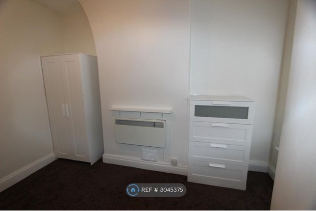 First Floor Flat, Alwyn Street Aigburth, Liverpool photo 3