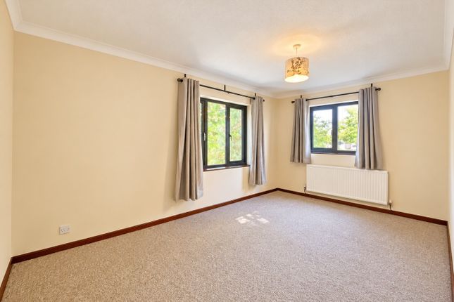 8, The Ridings, Cambs photo 4